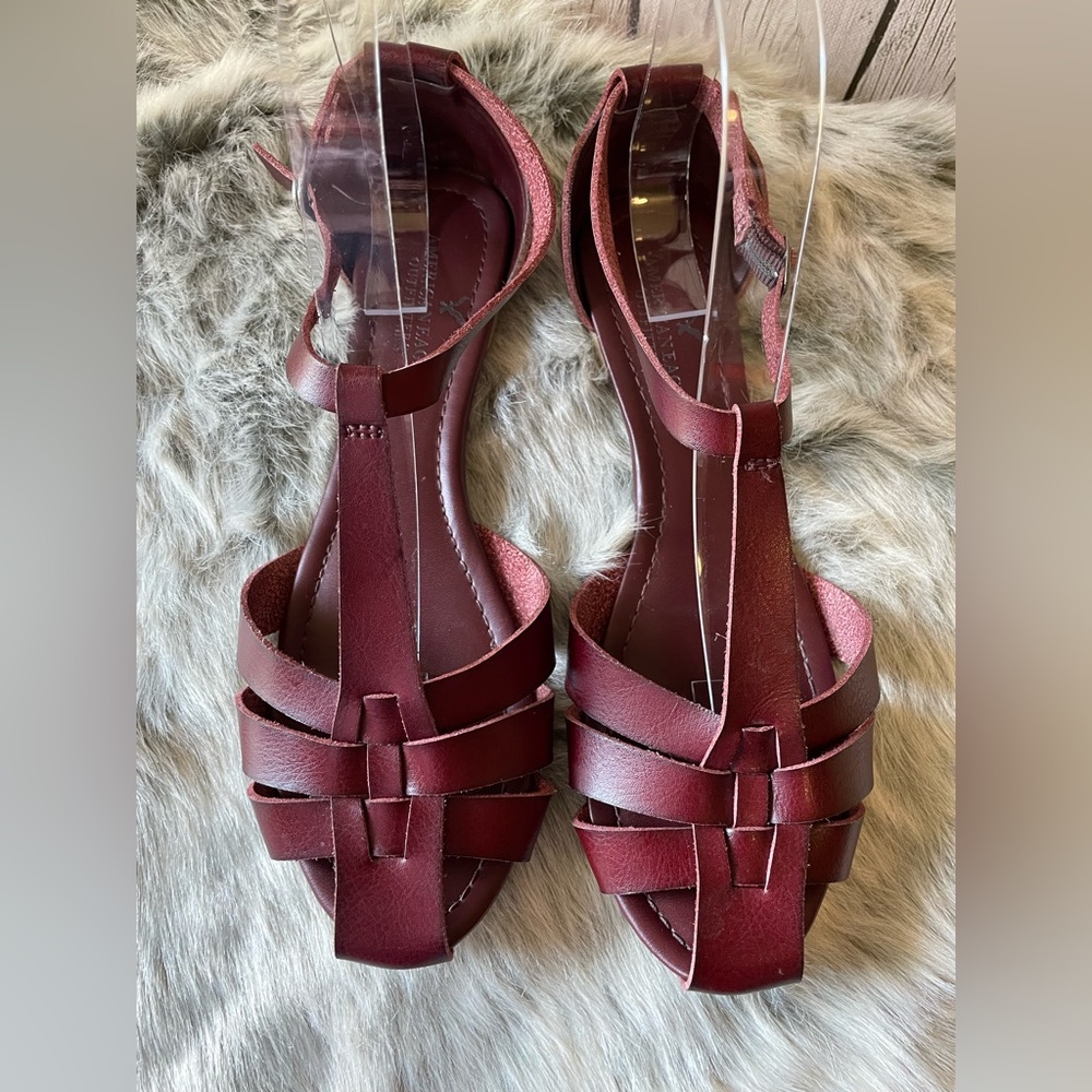 COPY - American Eagle outfitters leather flat gladiator sandals - Picture 2 of 7